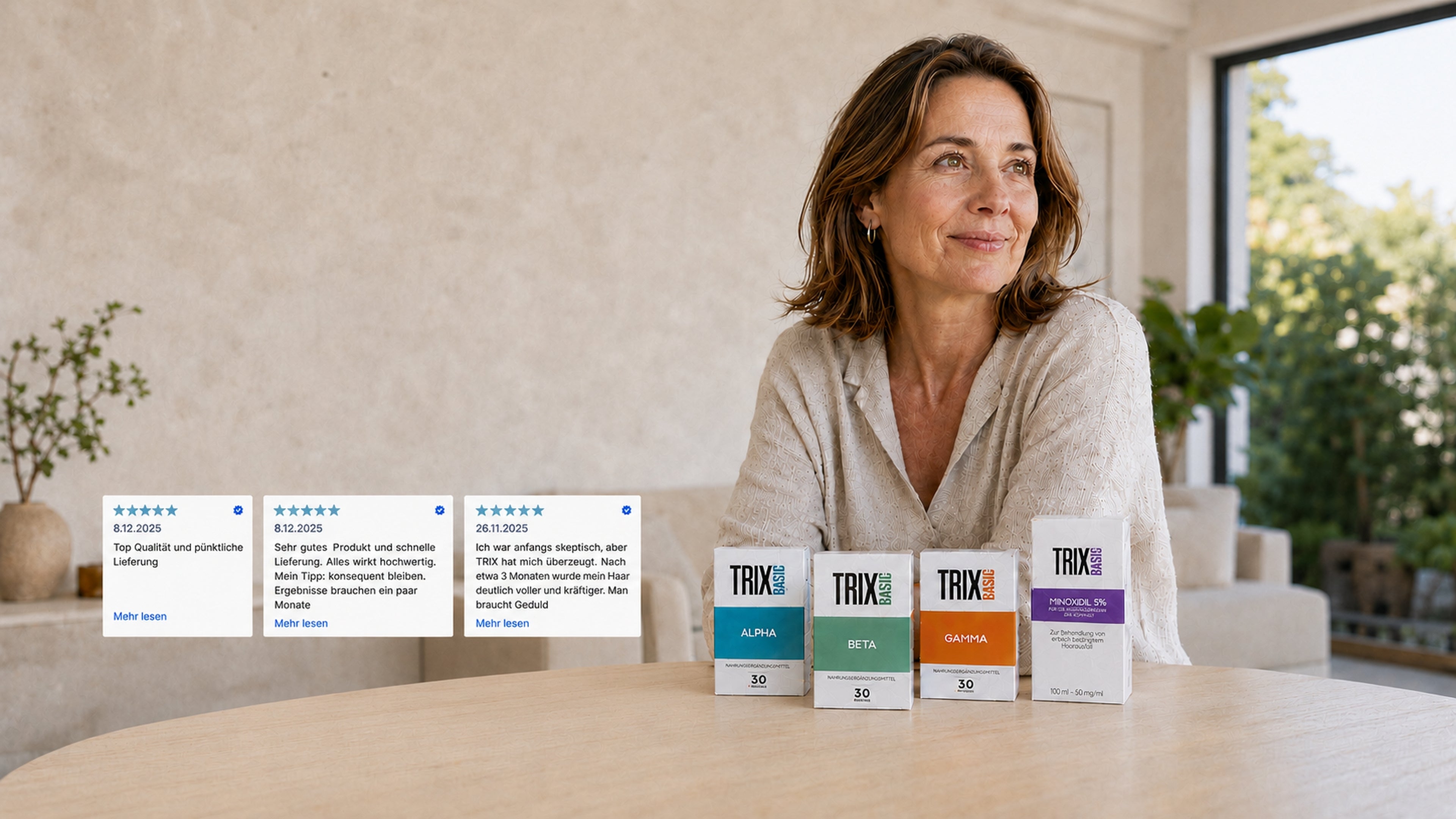 Frau mit TRIX Basic Alpha, Beta, Gamma und Minoxidil 5 % sowie drei deutschen Kundenbewertungen.
